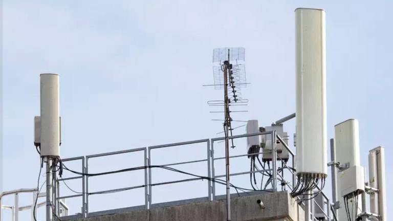 Tehnologija 5G po mnenju Arpe ne prinaša kritičnosti