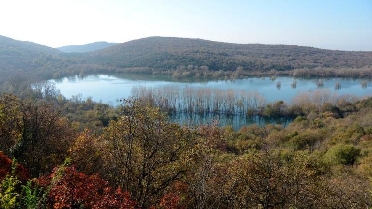 Steza okrog jezera bo dražja