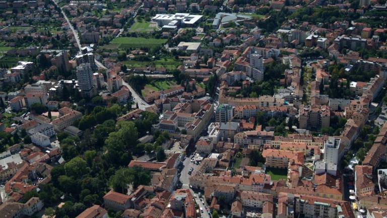 Kljub višjemu številu prišlekov zabeležili upad goriškega prebivalstva