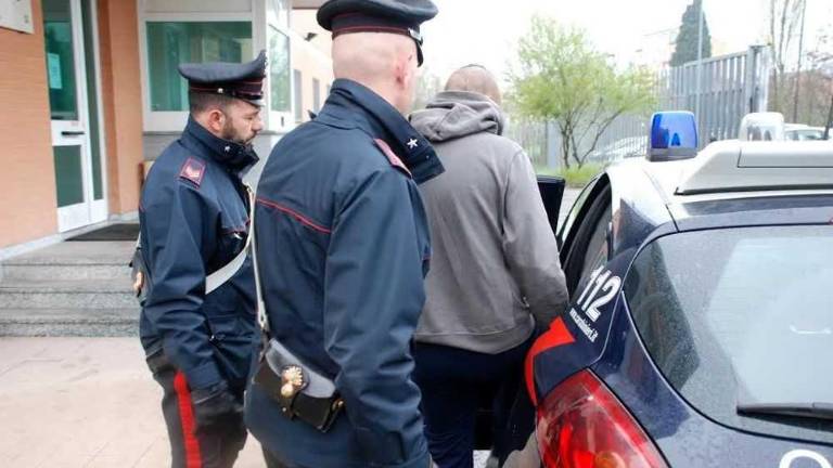 Aretirali moškega zaradi družinskega nasilja