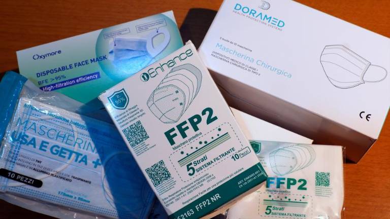 S 15. junijem dokončno slovo od zaščitnih mask