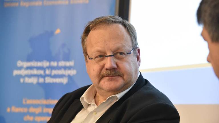 »Vprašaj jezno gospo, kaj jo žuli, in si zapiši«