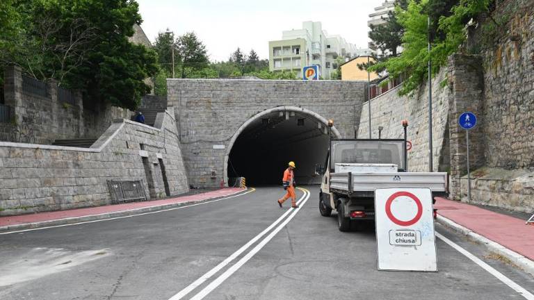 Za jutri Dipazza napovedal odprtje predora