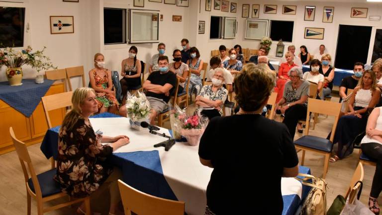 Zgodbe devetih človeških biserov