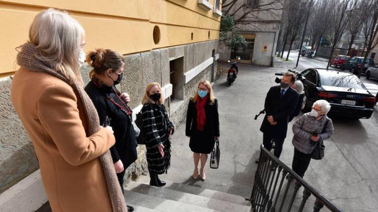 Ministrica Helena Jaklitsch na obisku v Barkovljah
