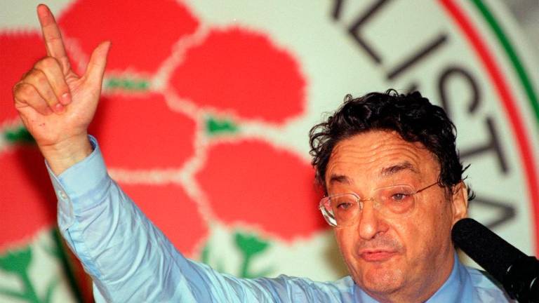 Umrl je Gianni De Michelis