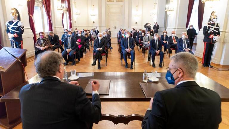 Dokument je podpisan, Narodni dom je spet slovenska last (foto in video)