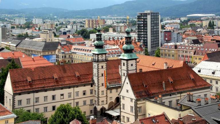 Biro za slovensko narodno skupnost v Celovcu okrepil svojo vlogo
