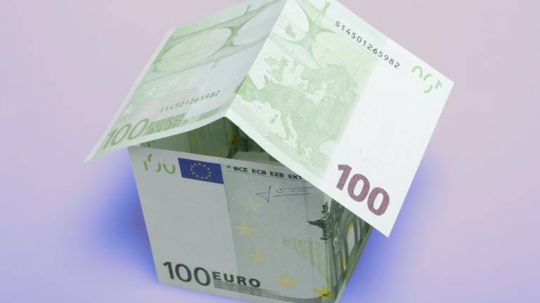 Iz Slovenije se vsako leto izseli 5000 državljanov