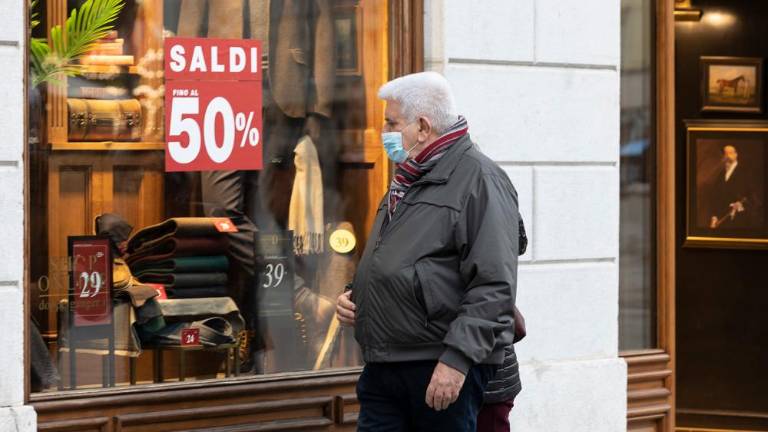 Nespodbuden začetek razprodaj v Trstu