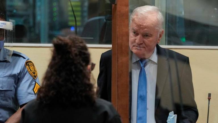 Za Mladića dokončno potrdili dosmrtno kazen