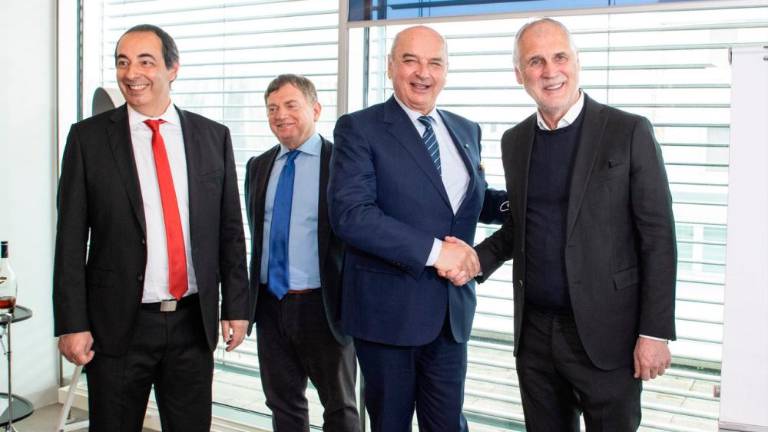 Po investicijah v vzhodni Evropi se je usmeril še v Furlanijo in Trst