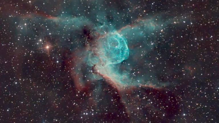 Ovekovečil 12.000 svetlobnih let oddaljeno Thorovo čelado