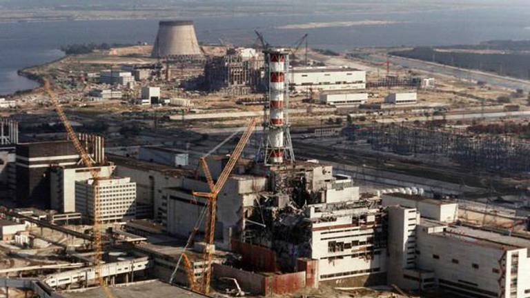 Pred 40 leti v jedrski elektrarni v Černobilu odjeknila usodna eksplozija