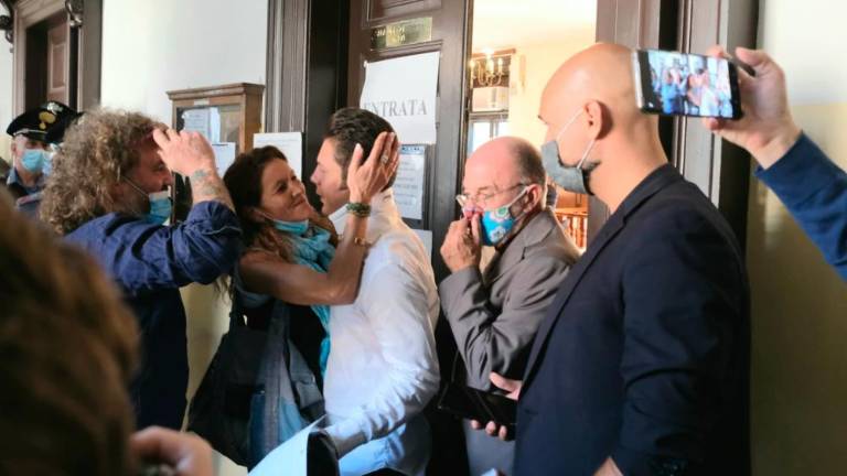 Županski kandidat na prostosti, sojenje po volitvah (video)