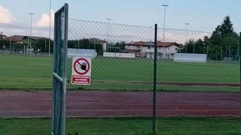 Po tekmi ga je nekdo s pestjo ali z glavo udaril v sence in je padel na tla nezavesten