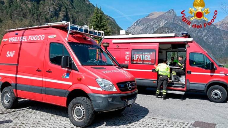 V kraju Tramonti di Sopra od sinoči poteka obsežna iskalna akcija