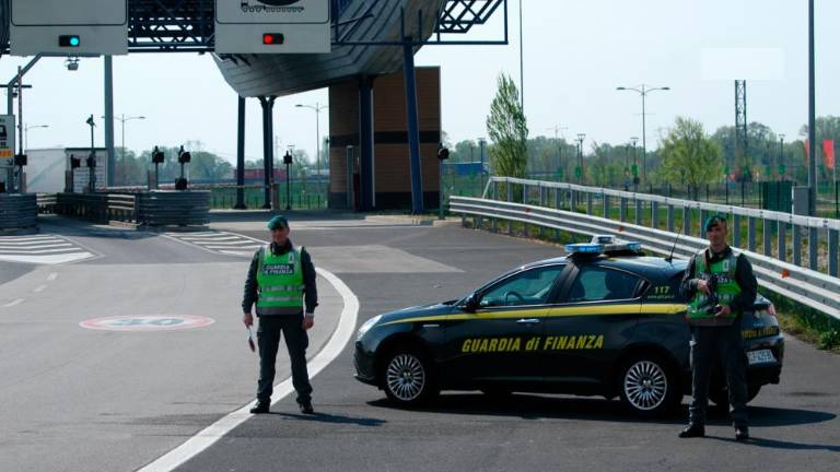 Serijski goljuf prodajal zaščitna pokrivala za avtodome