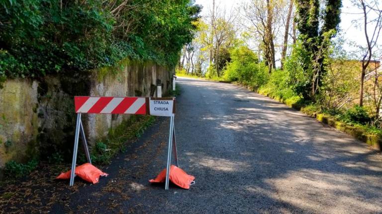 Zaradi usada zaprli Ulico Piani