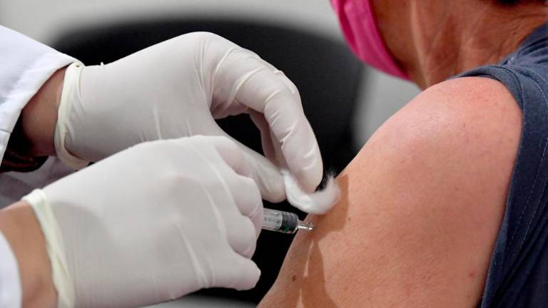 V Sloveniji bo steklo cepljenje mlajših od 50 let