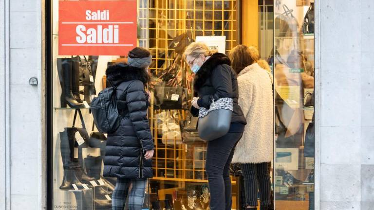 Nespodbuden začetek razprodaj v Trstu