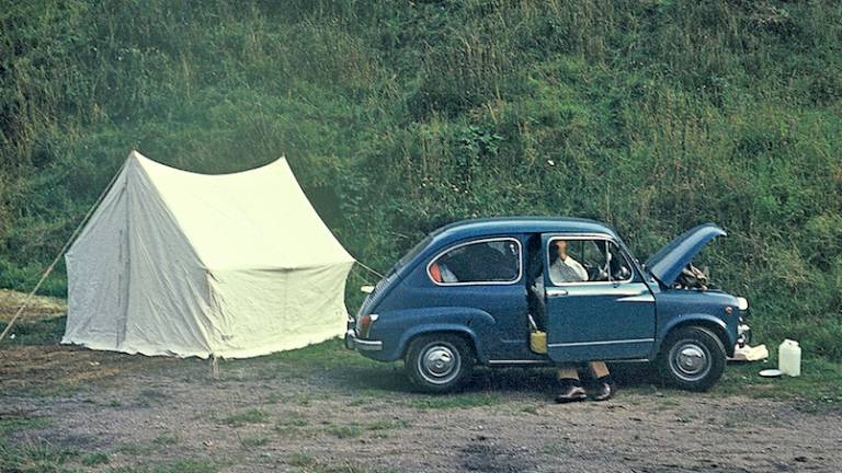 Z malim fičkom sredi sovjetskih tankov