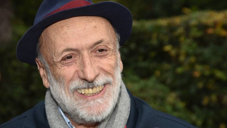 Carlin Petrini občuduje delo kra&scaron;kih vinarjev