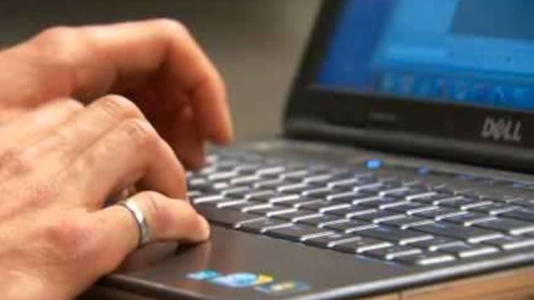 Več Tržačanov že hitro deska po internetu