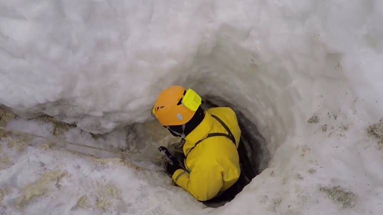 Na Kaninu re&scaron;ujejo trža&scaron;kega jamarja
