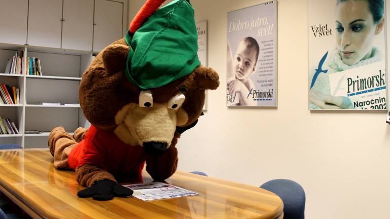 Medved Jure v na&scaron;em uredni&scaron;tvu