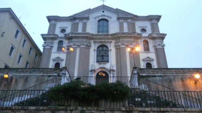 Želja po dvigalu do cerkve sv. Marije velike