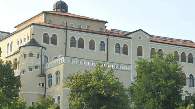 &raquo;Na vodilnih mestih vedno ene in iste osebe&laquo;