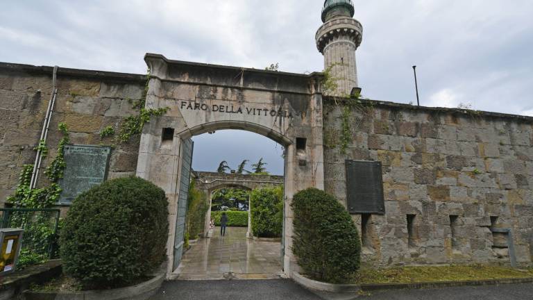 Odličen obisk za svetilnik na Greti