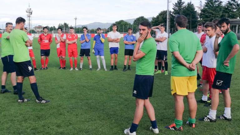 Selektorja sta izbrala