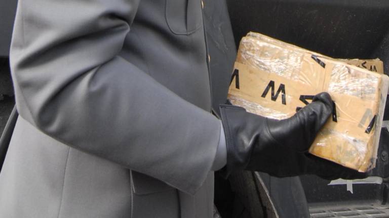Tržičani z 9 kilogrami heroina v kovčkih