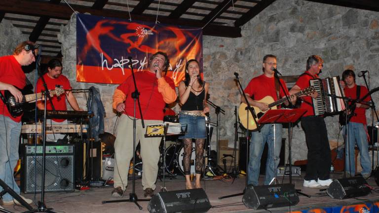 O le naprej, o le naprej, dokler je &scaron;e Happy day