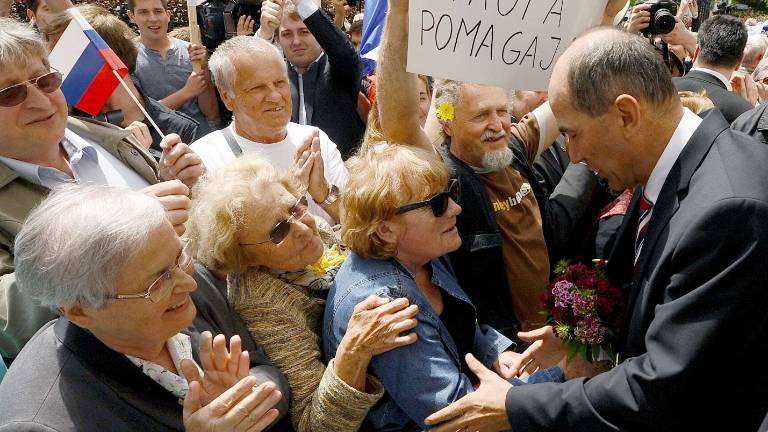 Janez Jan&scaron;a obsojen na dve leti zapora