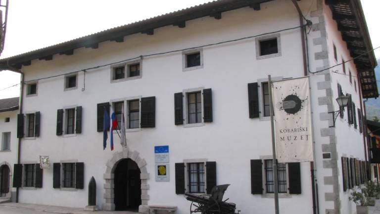<div>Počastili leto&scaron;njega petdesettisočega obiskovalca</div>