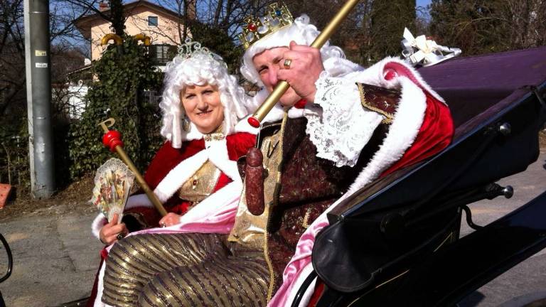 <span>45. Kra&scaron;ki pust: </span><span>začela se je povorka </span>