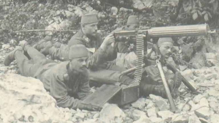 Vklenjeni mitraljezci