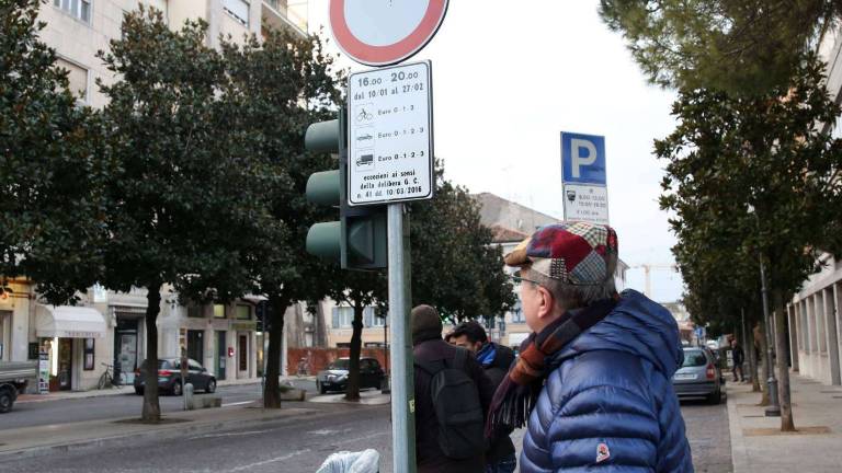 Prepoved le dve uri dnevno