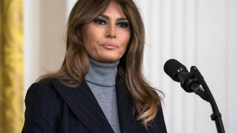 Melania sporoča, da &raquo;se počuti odlično&laquo;