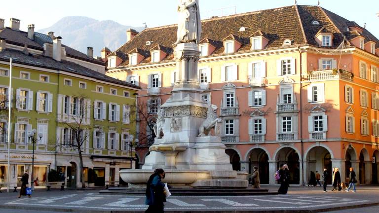 Popolna in enakovredna dvojezičnost