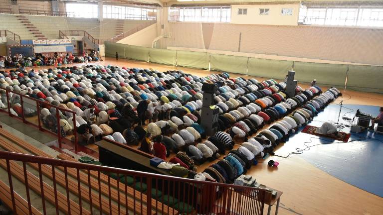 Muslimani proslavljajo ramazanski bajram