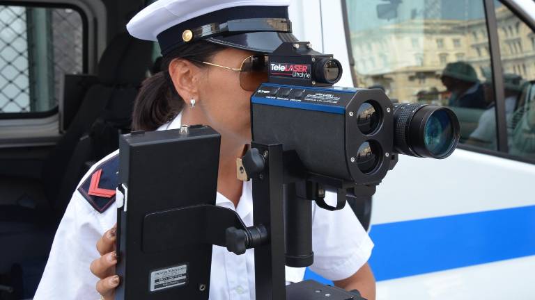 Voznik bo plačal 1.600 evrov, delodajalec 436 evrov