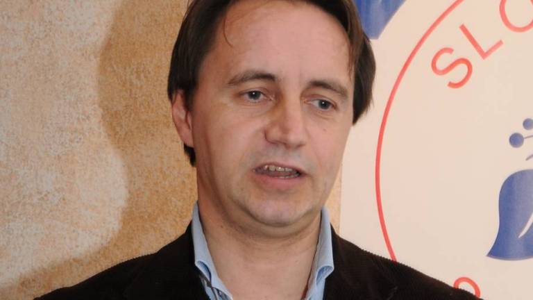 Gabrovec dvojezični predsednik