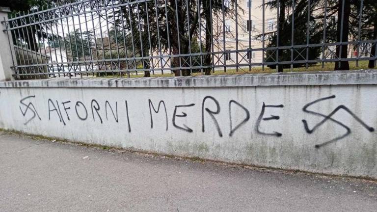 Pri Nazarenu sovražna napisa proti migrantom