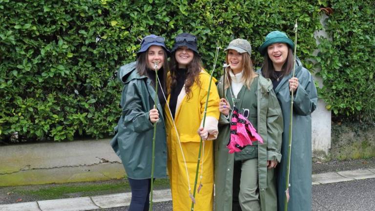 Na goriškem Krasu skrbno negujejo pustno dediščino (FOTO)