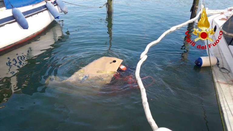 Gasilci potapljači posredovali v kanalu Lokavac pri Tržiču