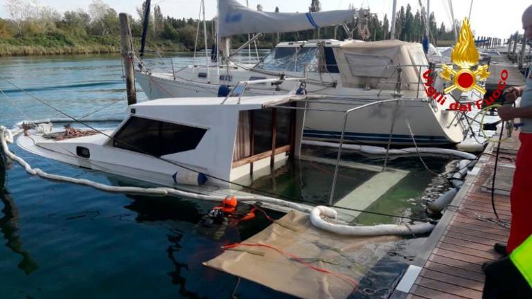 Gasilci potapljači posredovali v kanalu Lokavac pri Tržiču